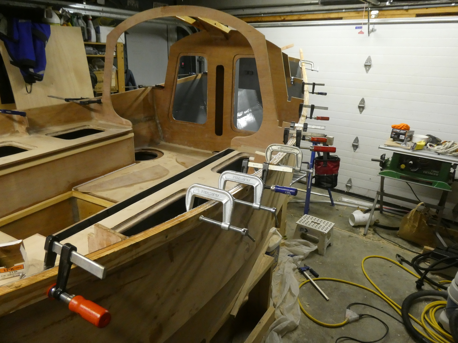 First gunwale bent on